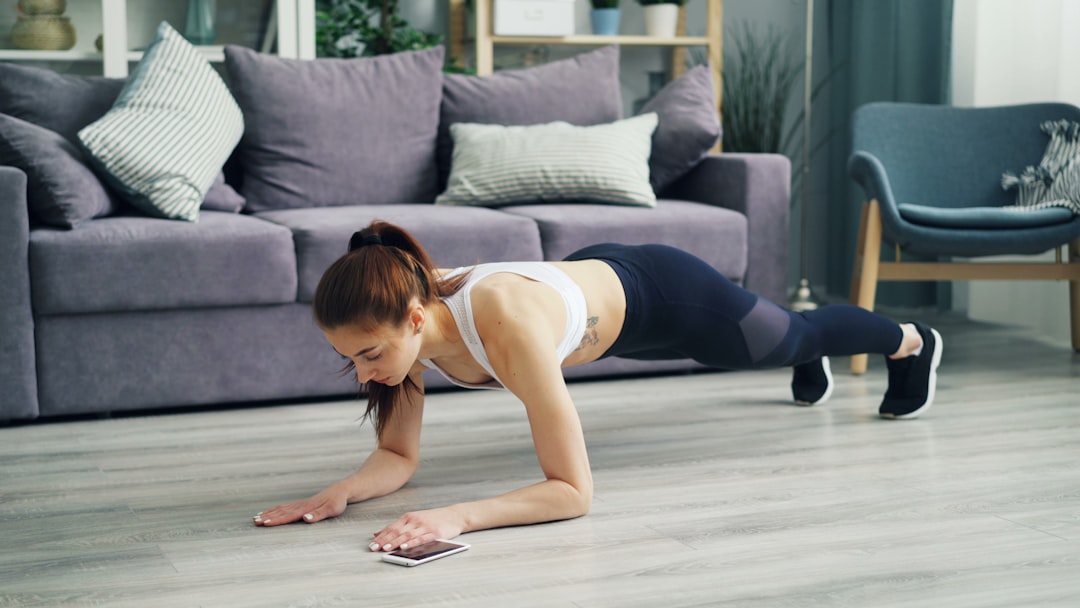 **home workout routine for busy moms**